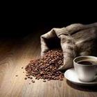 Les grains de café et café